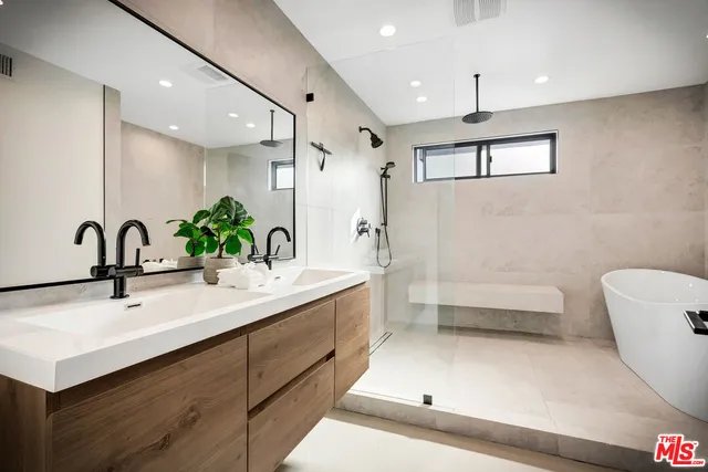 $9,499 | 6236 Sale Avenue, Woodland Hills, CA 91367