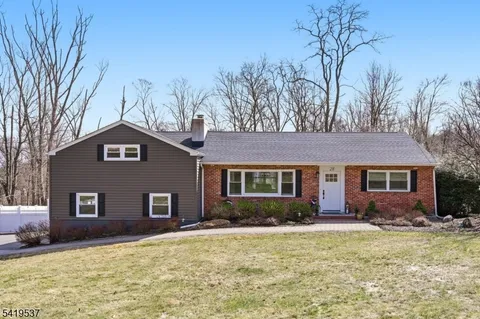 $749,000 | 28 Raynor Road, Morristown, NJ 07960