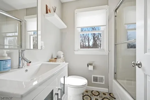 $749,000 | 28 Raynor Road, Morristown, NJ 07960