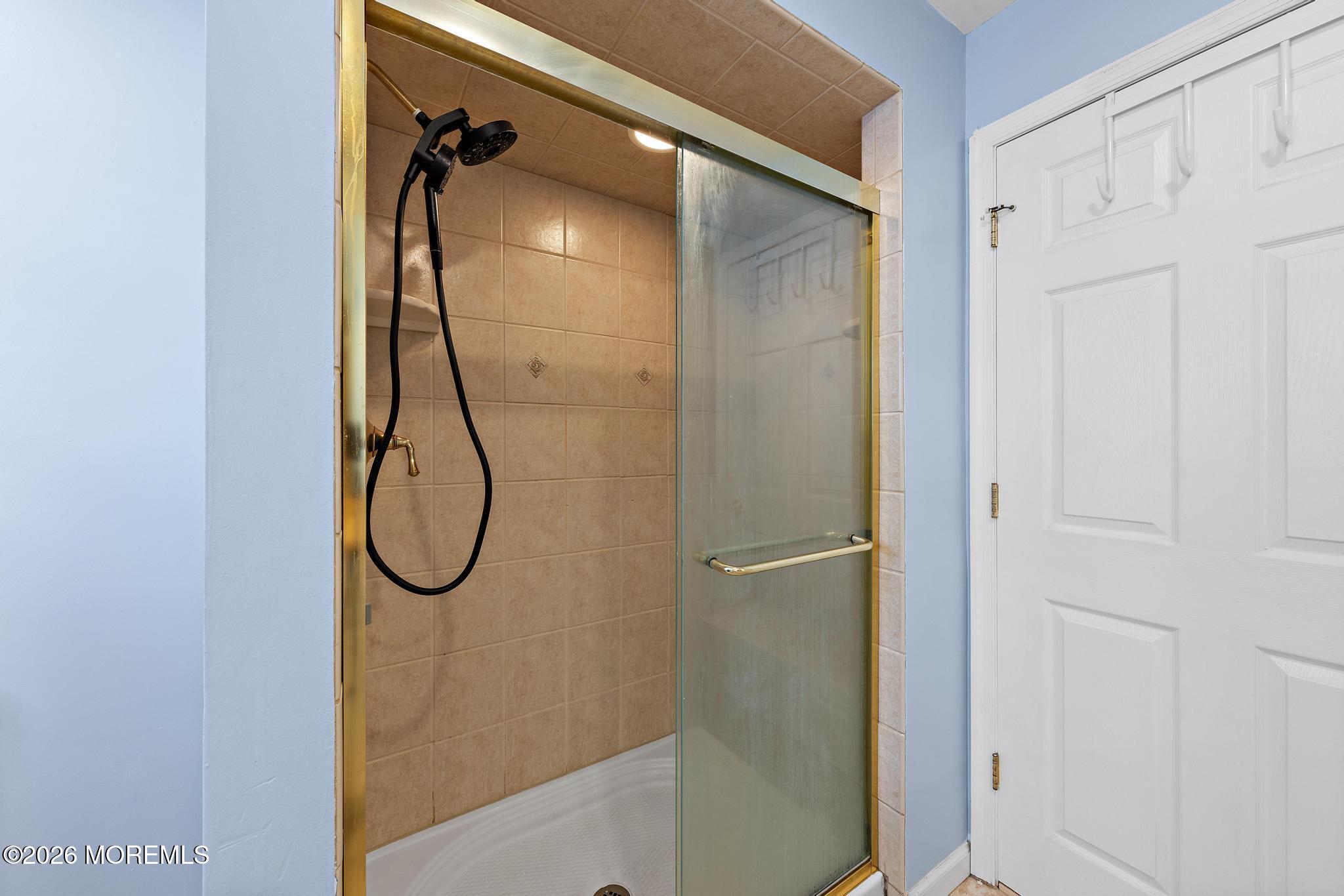 176 Peter Road Manahawkin, NJ 08050 - Photo 11 of 47 176 Peter Rd (60)