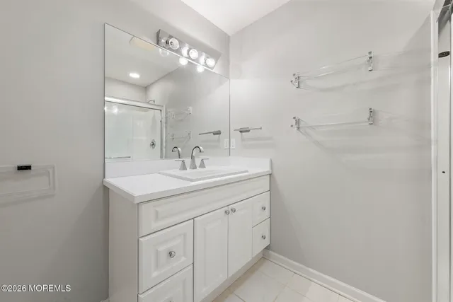 $1,199,999 | 176 Peter Road, Manahawkin, NJ 08050