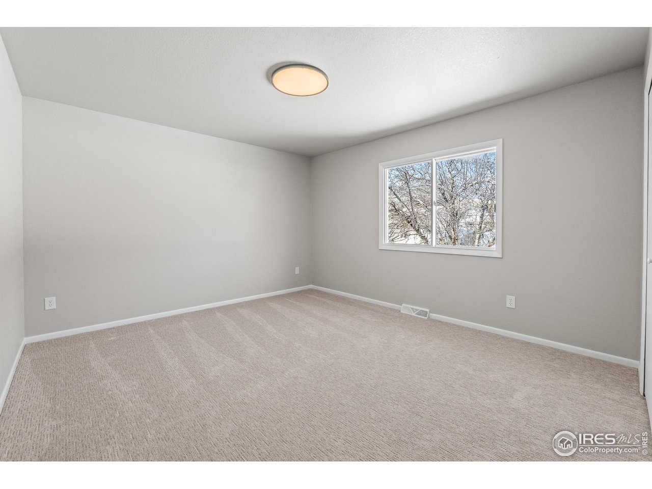 913 50th Avenue Greeley, CO 80634 - Photo 11 of 37