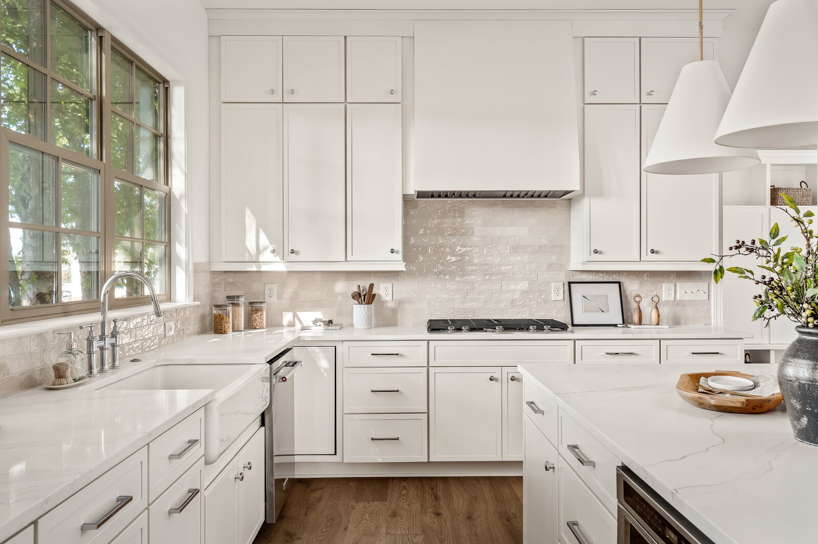 2925 Torrence Trail Spring Hill, TN 37174 - Photo 6 of 22 a kitchen with white cabinets and appliances
