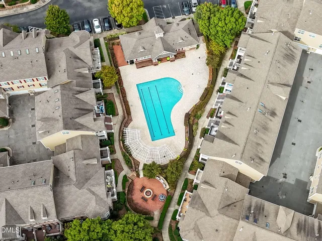 $375,000 | 10529 Sablewood Drive, Unit 112, Raleigh, NC 27617