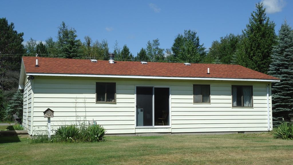 1799 Grove Road Standish, MI 48658 - Photo 8 of 20 1808935-7.JPG