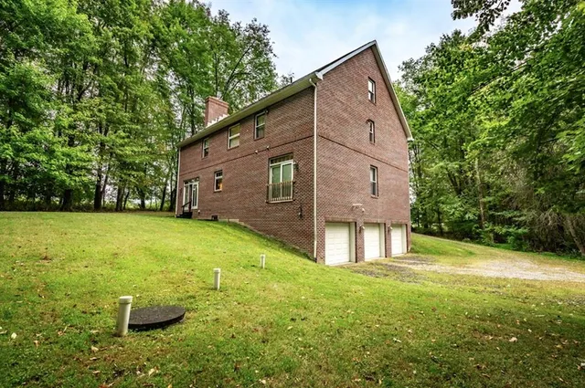 $750,000 | 102 Patriot Lane, Butler, PA 16001