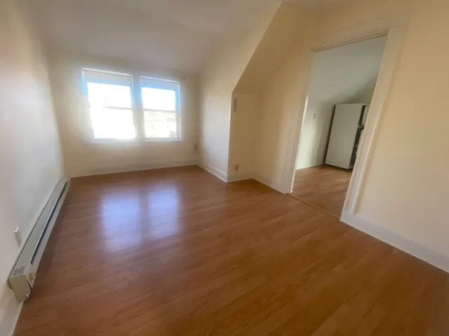 $2,000 | 6 Harriet Street, Unit 3, Boston, MA 02135