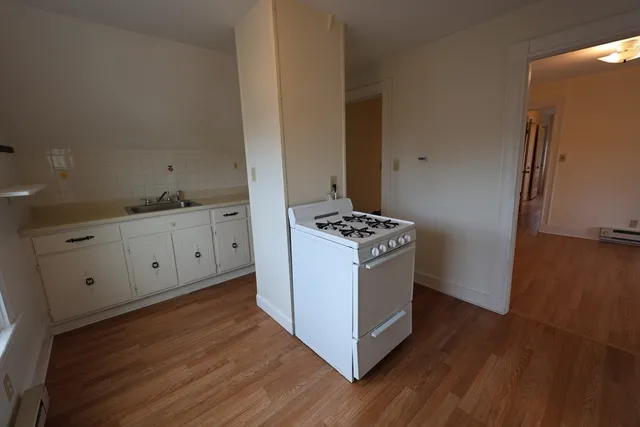 $1,900 | 6 Harriet Street, Unit 3, Boston, MA 02135