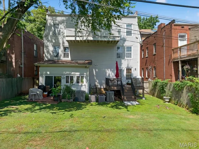 $2,350 | 4436 McPherson Avenue, Unit A, St. Louis, MO 63108