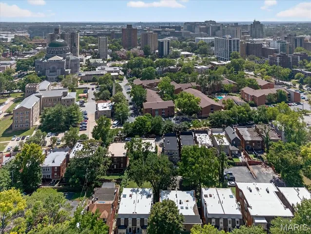 $2,350 | 4436 McPherson Avenue, Unit A, St. Louis, MO 63108