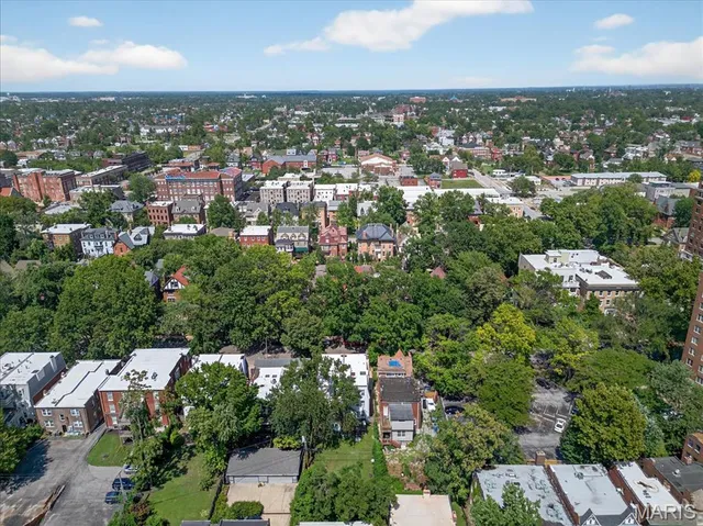 $2,350 | 4436 McPherson Avenue, Unit A, St. Louis, MO 63108