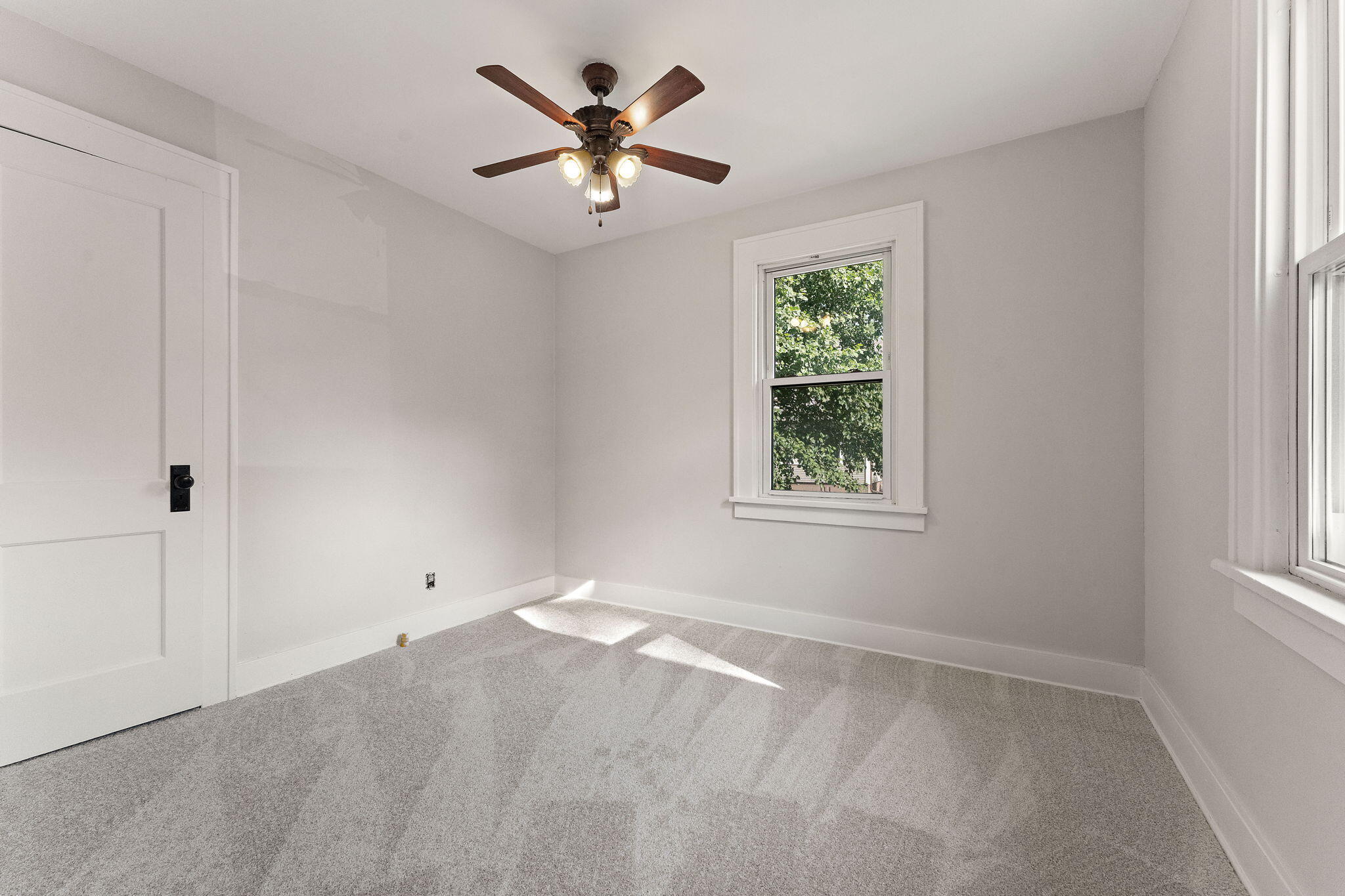 511 North West Street Crown Point, IN 46307 - Photo 11 of 17 an empty room with a window