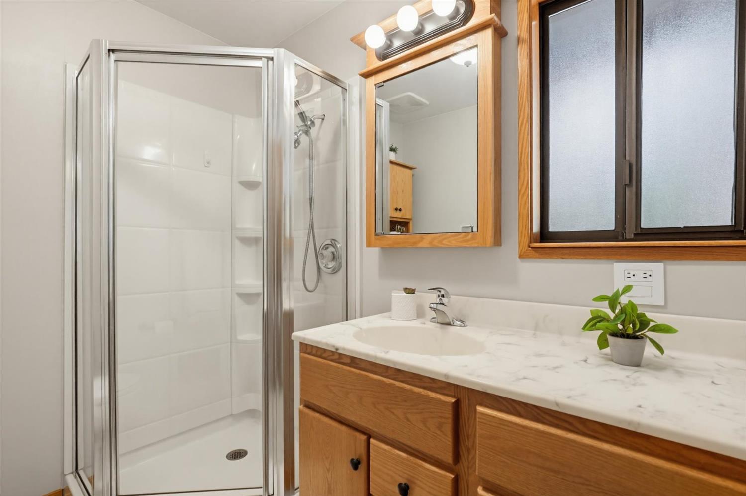 13646 Banner Lava Cap Road Nevada City, CA 95959 - Photo 22 of 70 Primary bath