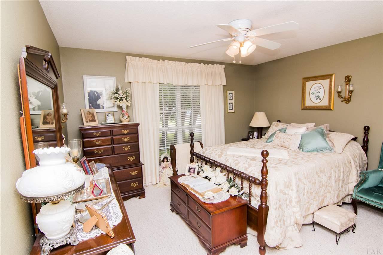 6014 Ridgeview Drive Milton, FL 32570 - Photo 23 of 42