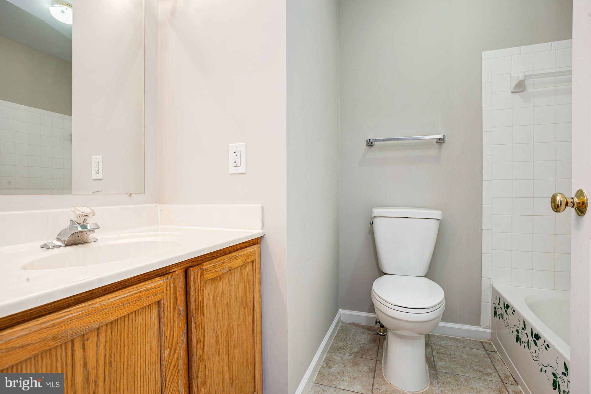 1806 Country Run Way Frederick, MD 21702 - Photo 22 of 40 Full Bath