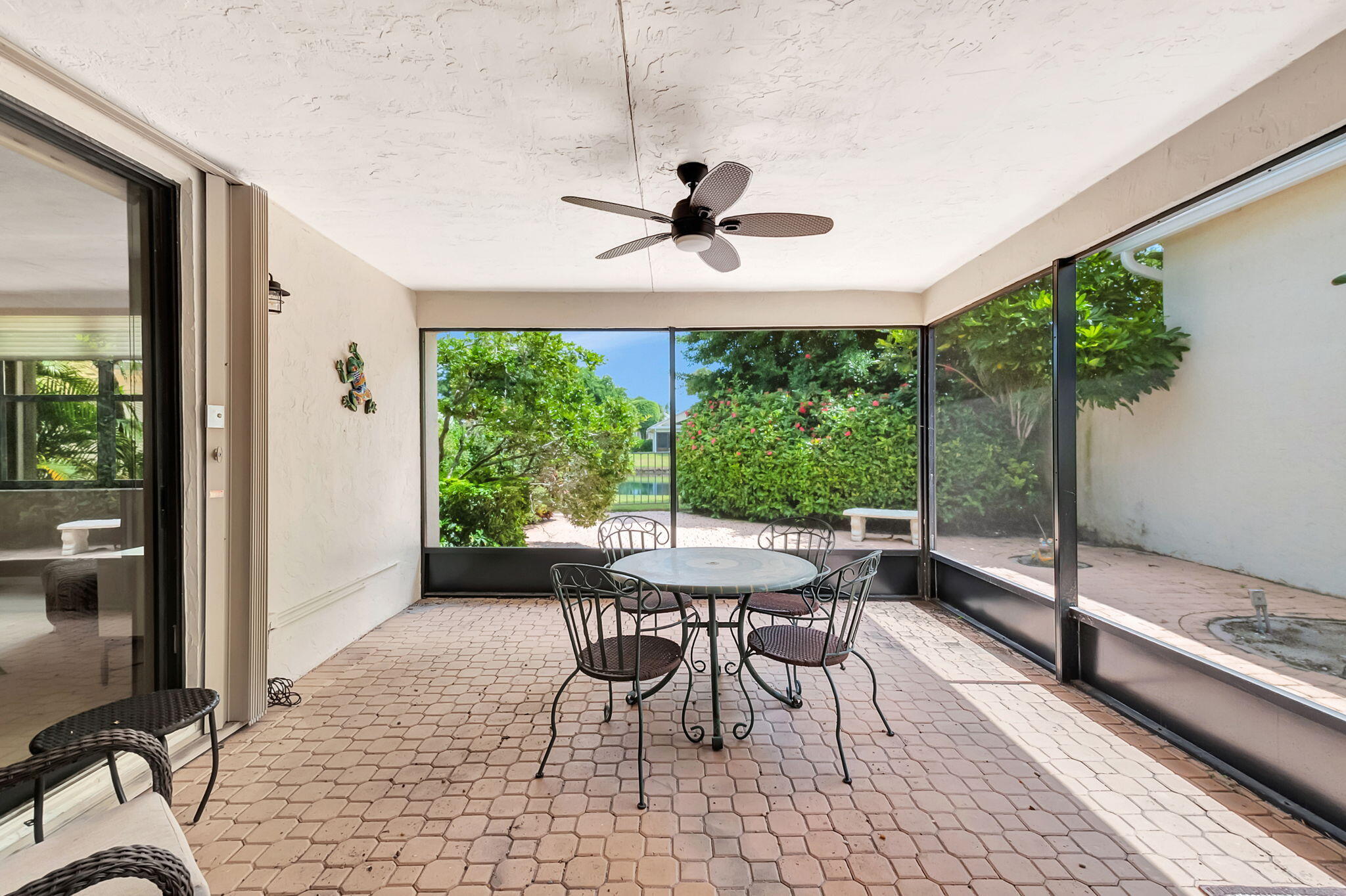 20023 Waters Edge Drive Boca Raton, FL 33434 - Photo 32 of 92 37-web-or-mls-DSC_1583