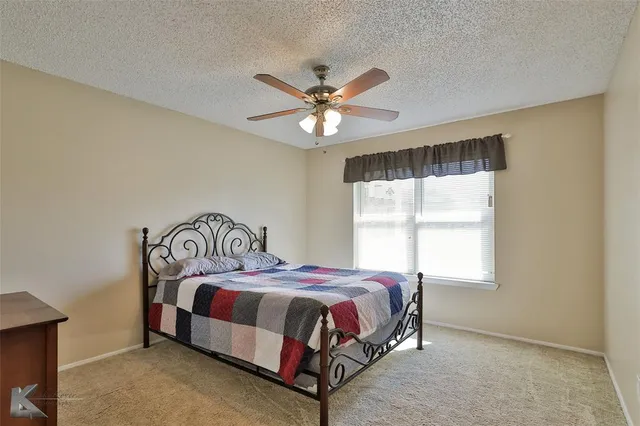 $185,000 | 721 Mistletoe Street, Breckenridge, TX 76424