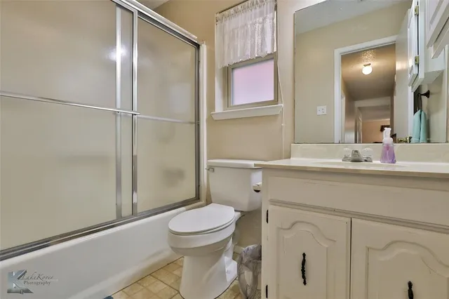 $185,000 | 721 Mistletoe Street, Breckenridge, TX 76424