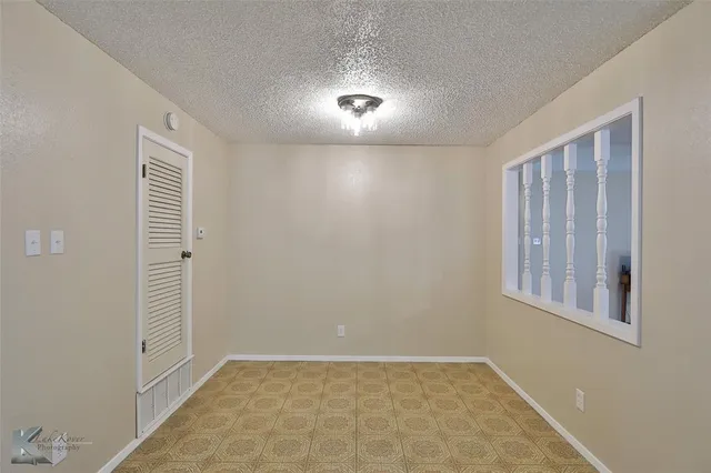 $185,000 | 721 Mistletoe Street, Breckenridge, TX 76424