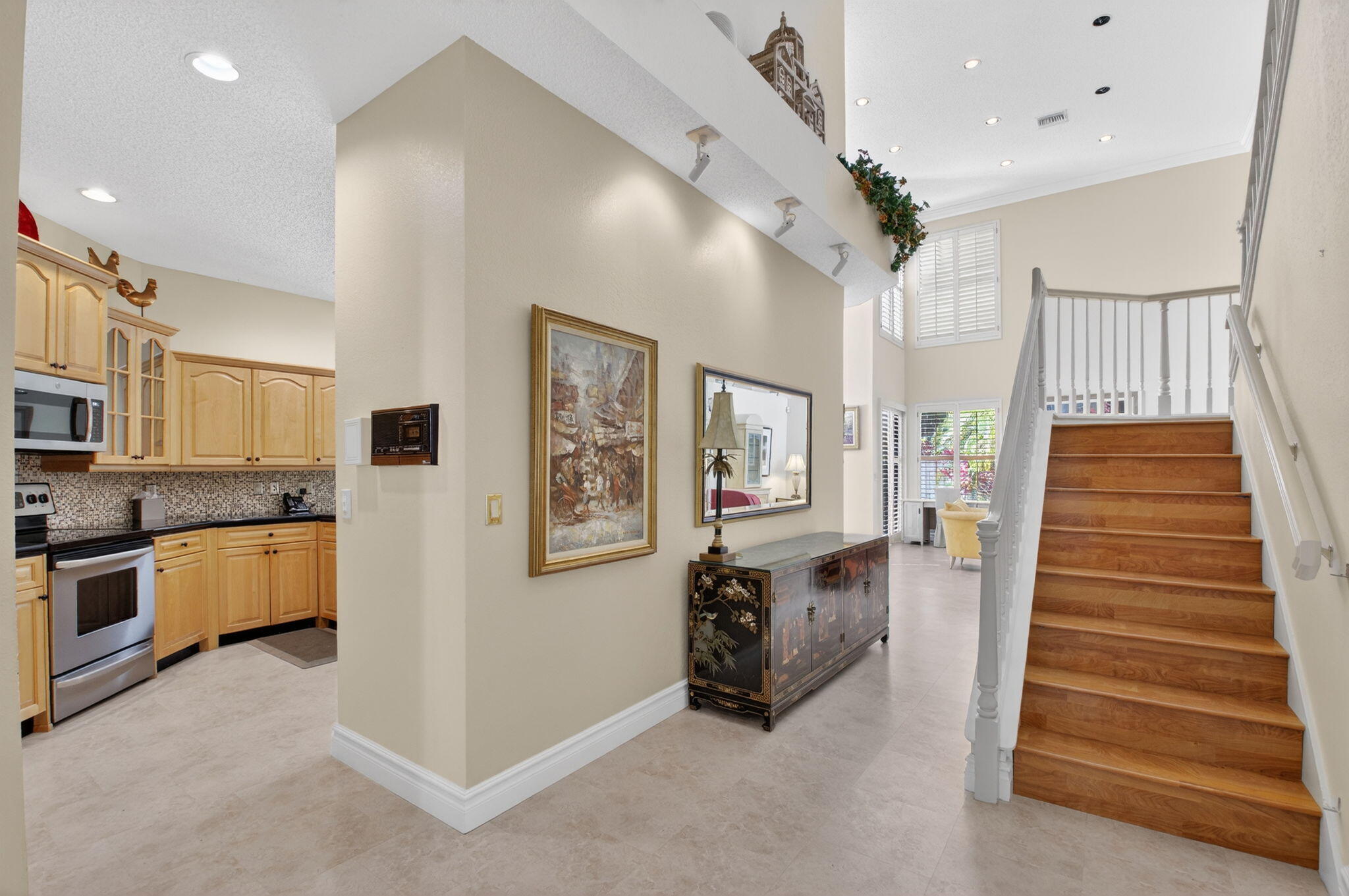 6395 Northwest 24th Avenue Boca Raton, FL 33496 - Photo 5 of 88 11-web-or-mls-DSC_7511