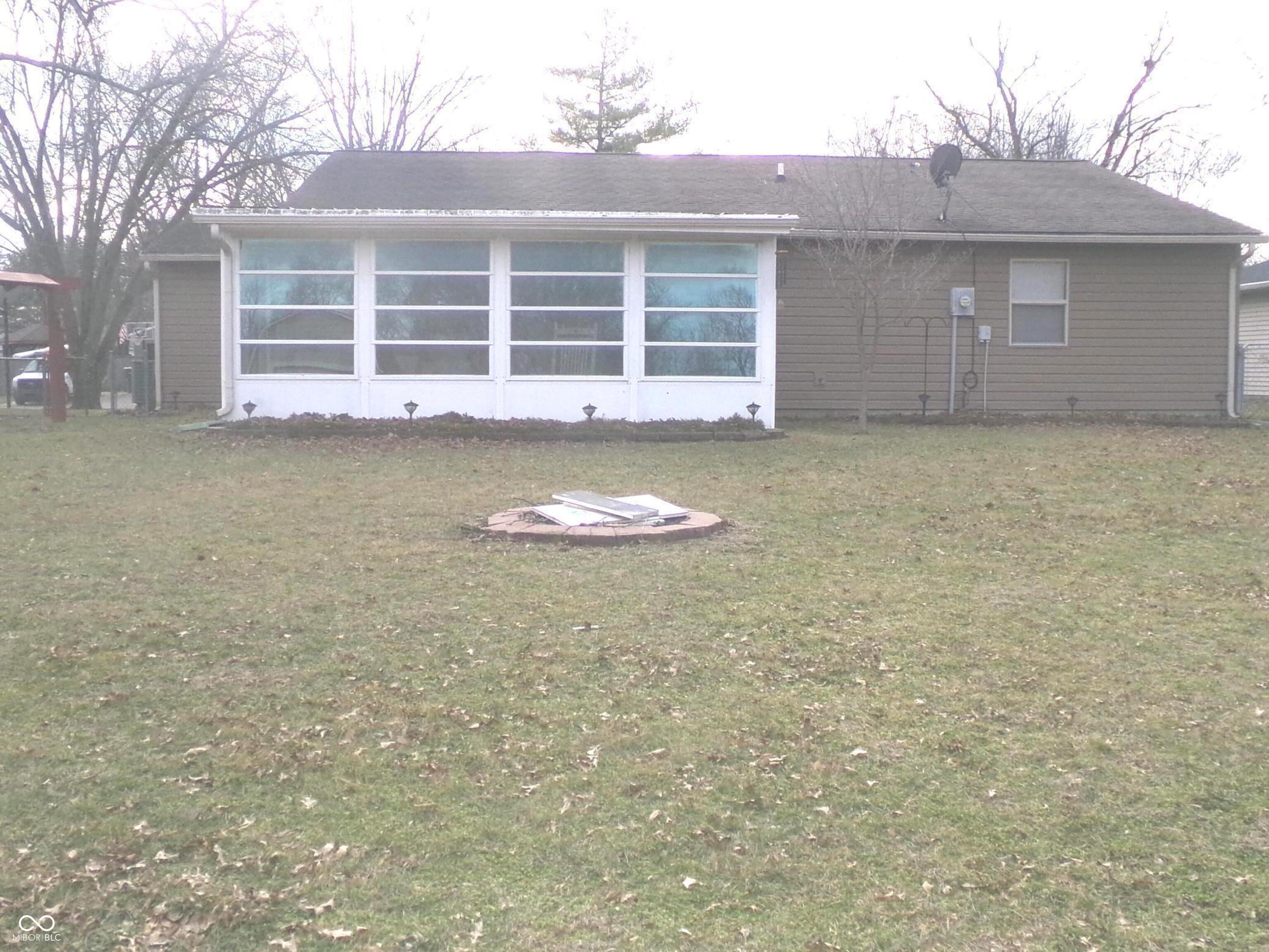 7819 Inverness Drive Indianapolis, IN 46237 - Photo 5 of 16