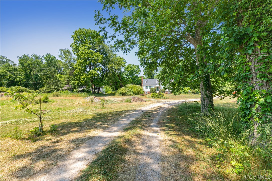 7351 McClellan Road Mechanicsville, VA 23111 - Photo 3 of 49 Gallery Image 3