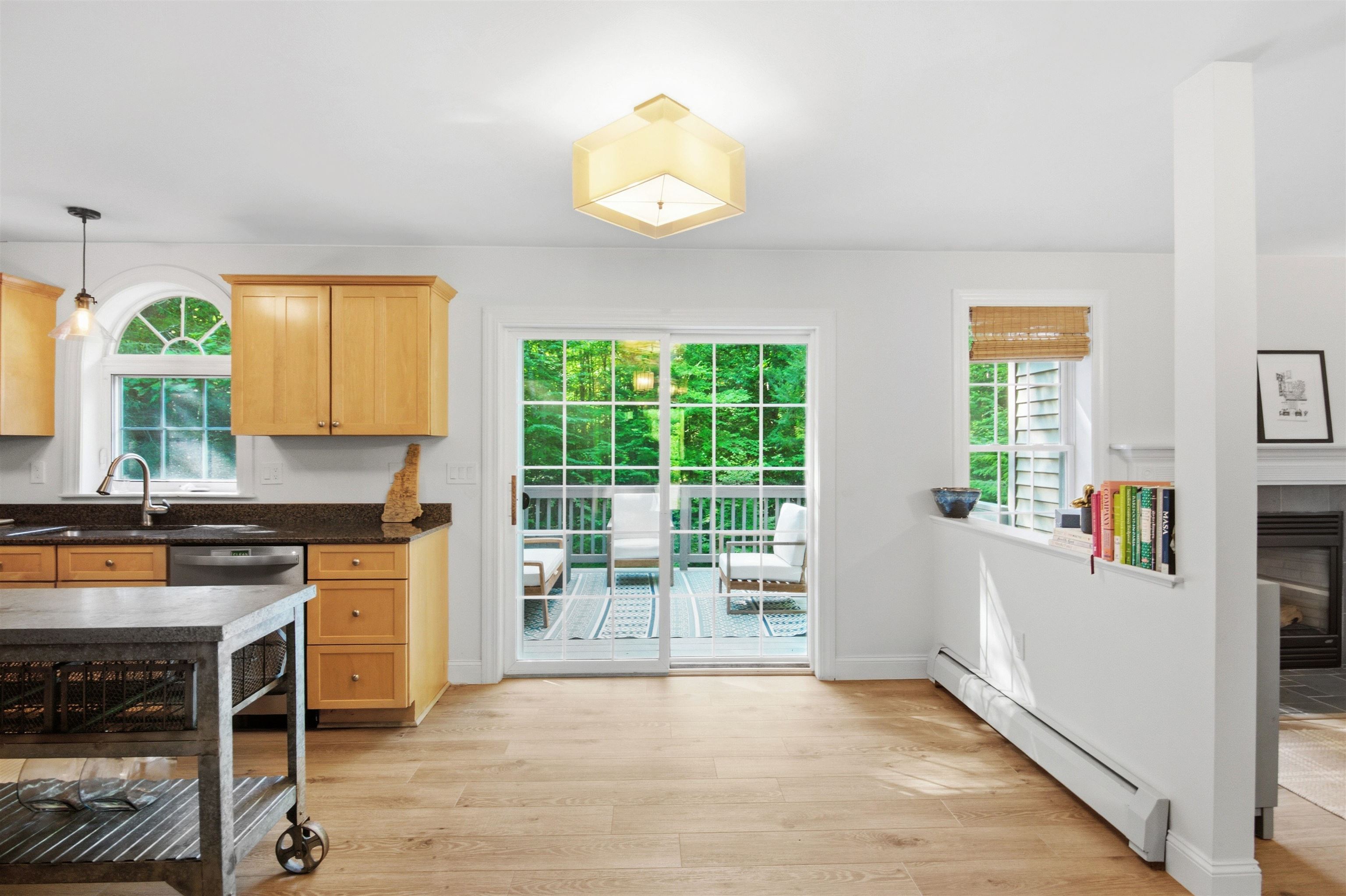 542 Cross Country Road Pembroke, NH 03275 - Photo 8 of 24 Gallery Image 8