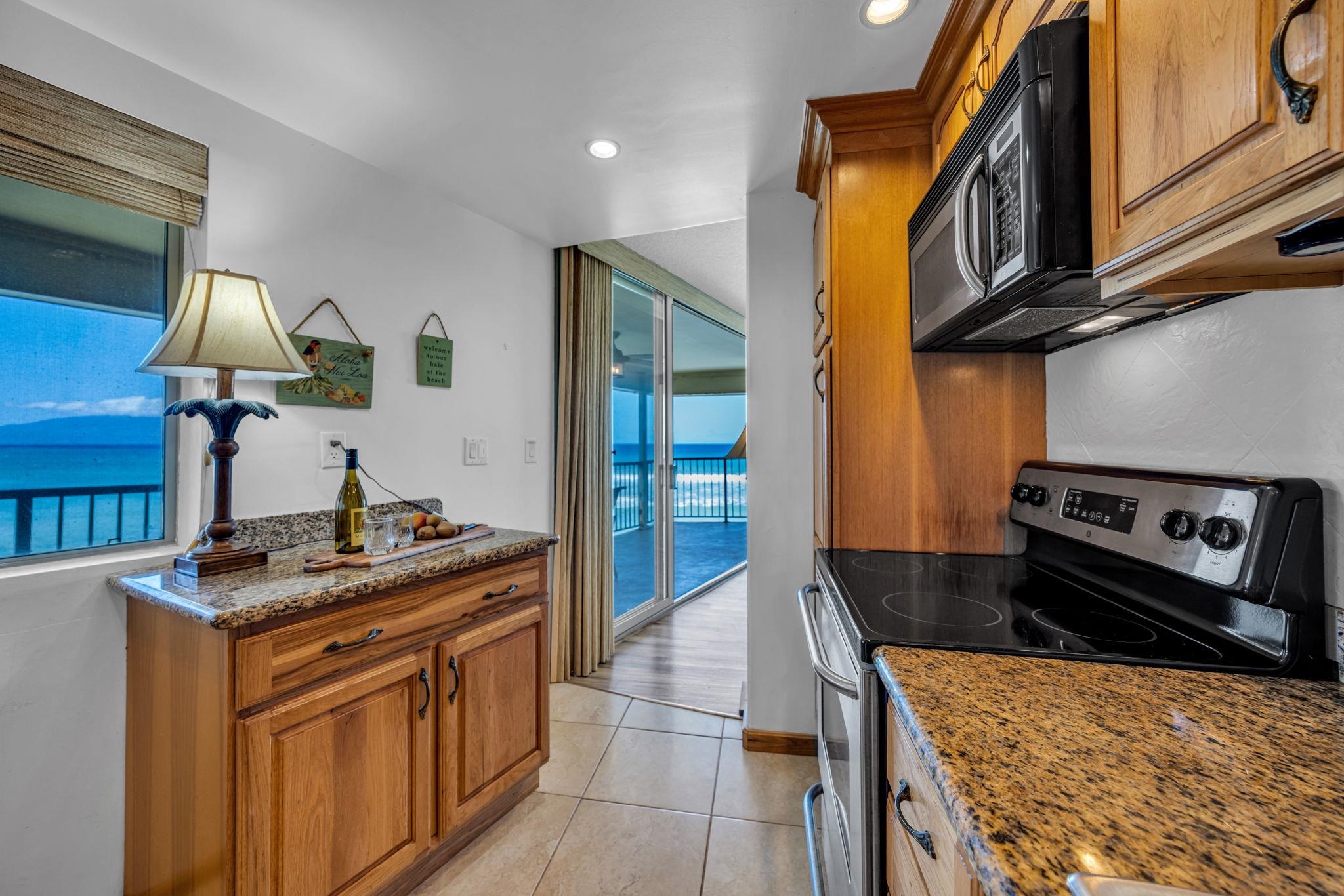 3823 Lower Honoapiilani Road, Unit 209 Lahaina, HI 96761 - Photo 29 of 50