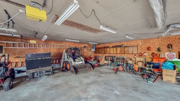 $950,000 | 242 Eastwood Drive, Westfield, MA 01085