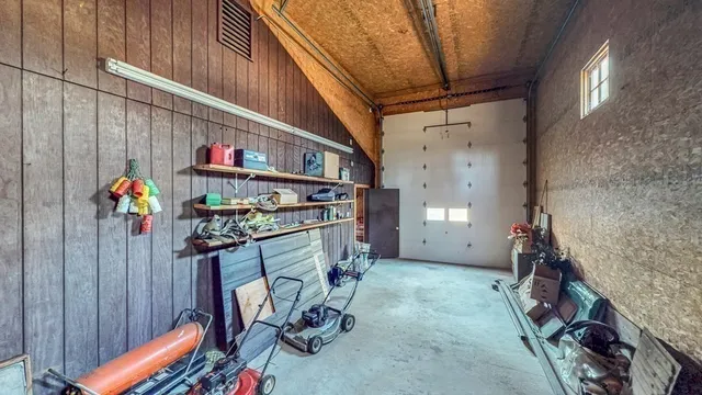 $1,000,000 | 242 Eastwood Drive, Westfield, MA 01085