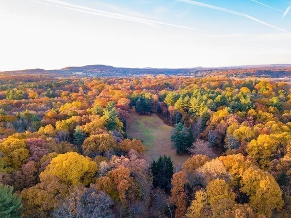 $950,000 | 242 Eastwood Drive, Westfield, MA 01085