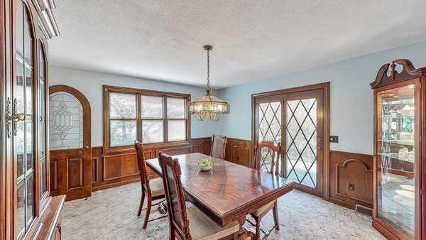 $950,000 | 242 Eastwood Drive, Westfield, MA 01085