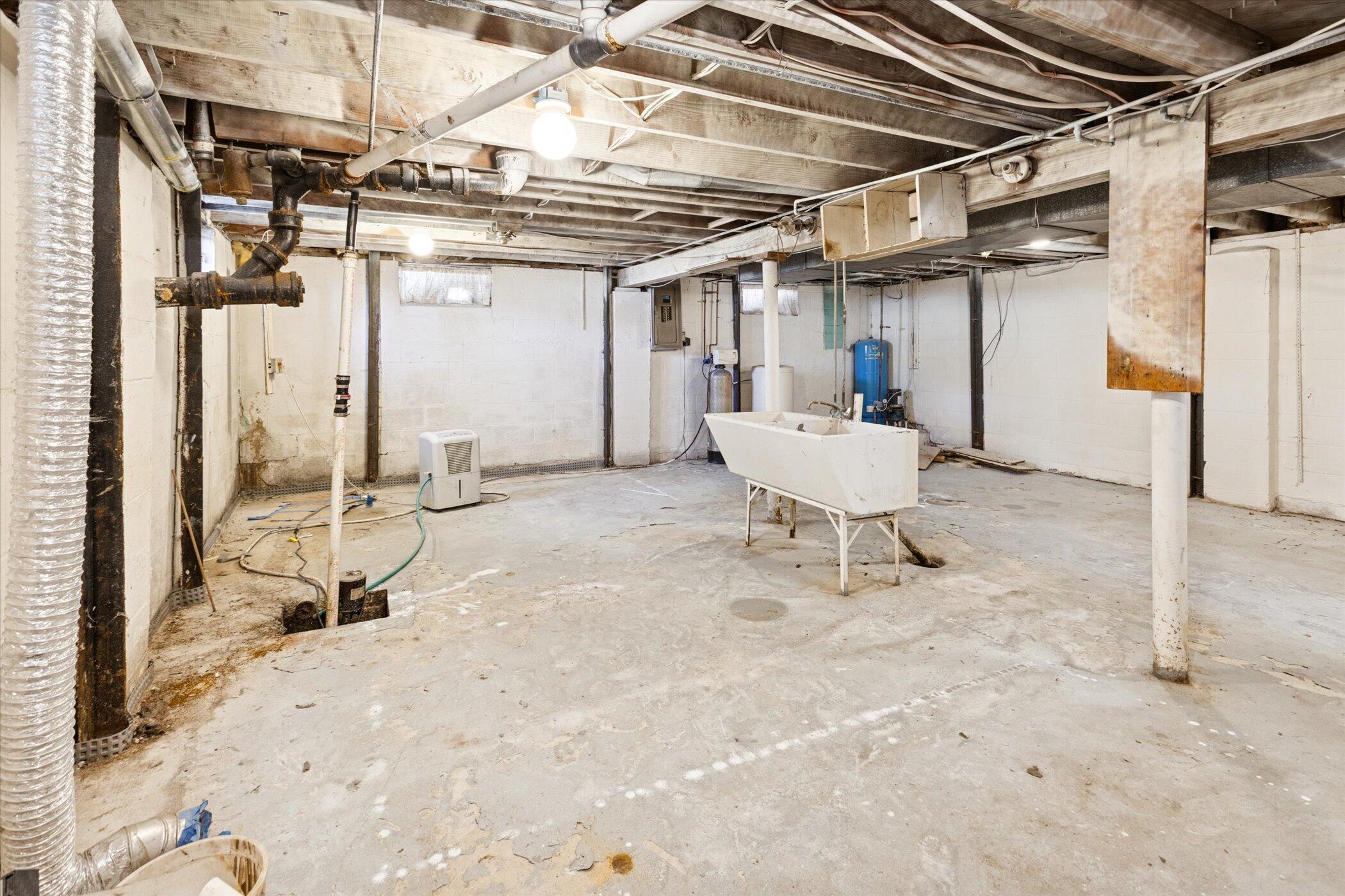 1037 East Hill Road Grand Blanc, MI 48507 - Photo 21 of 28 30