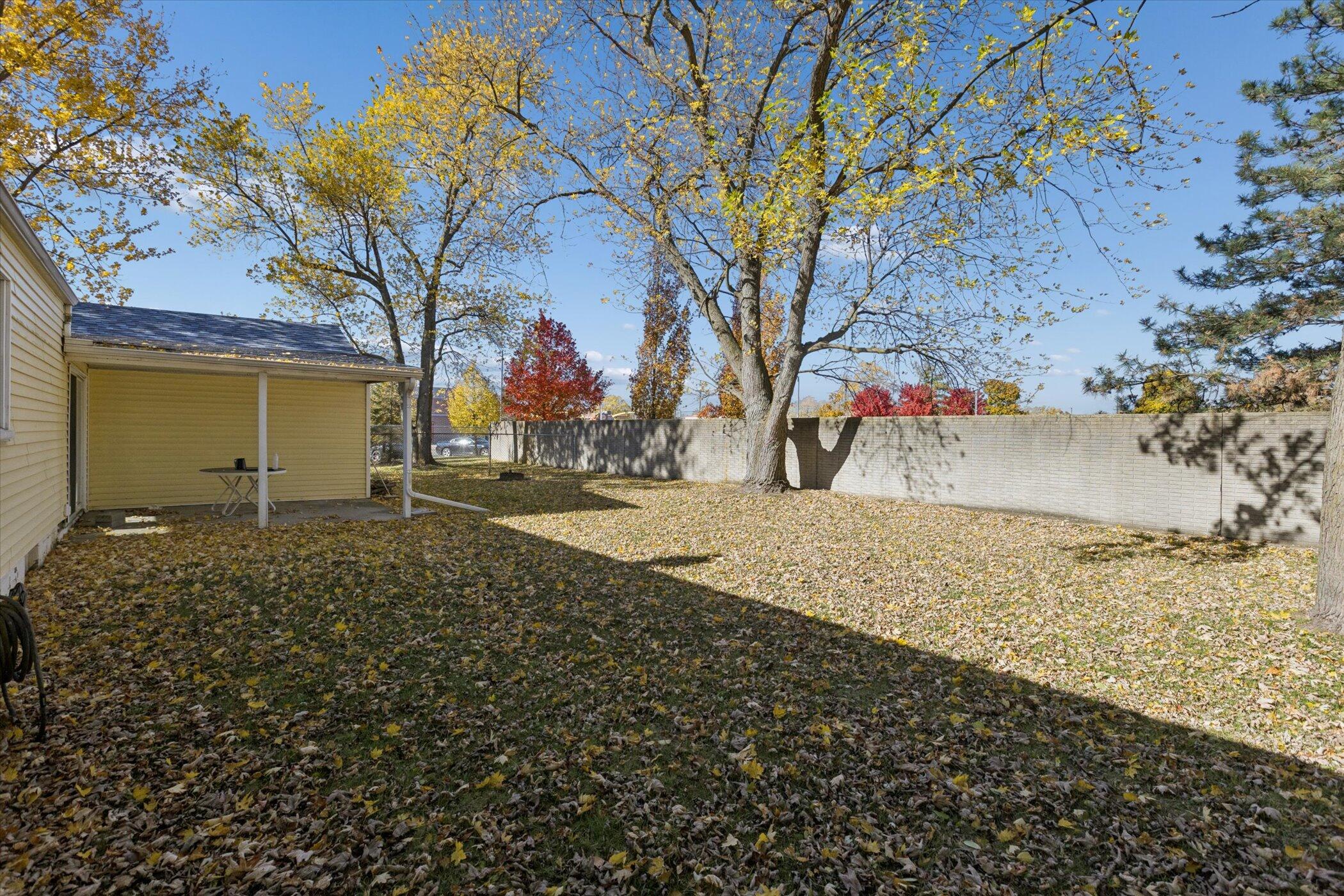 1037 East Hill Road Grand Blanc, MI 48507 - Photo 24 of 28 4