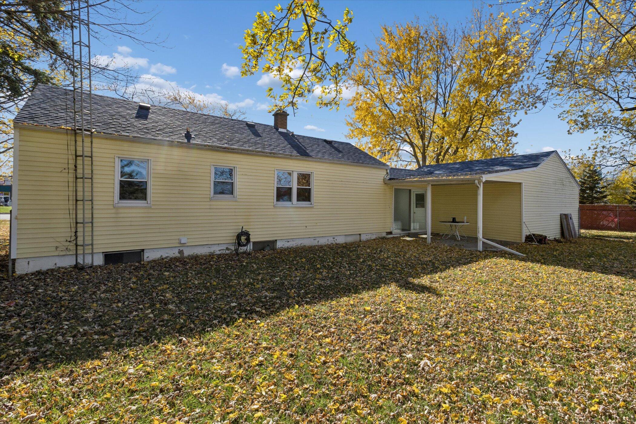 1037 East Hill Road Grand Blanc, MI 48507 - Photo 26 of 28 6