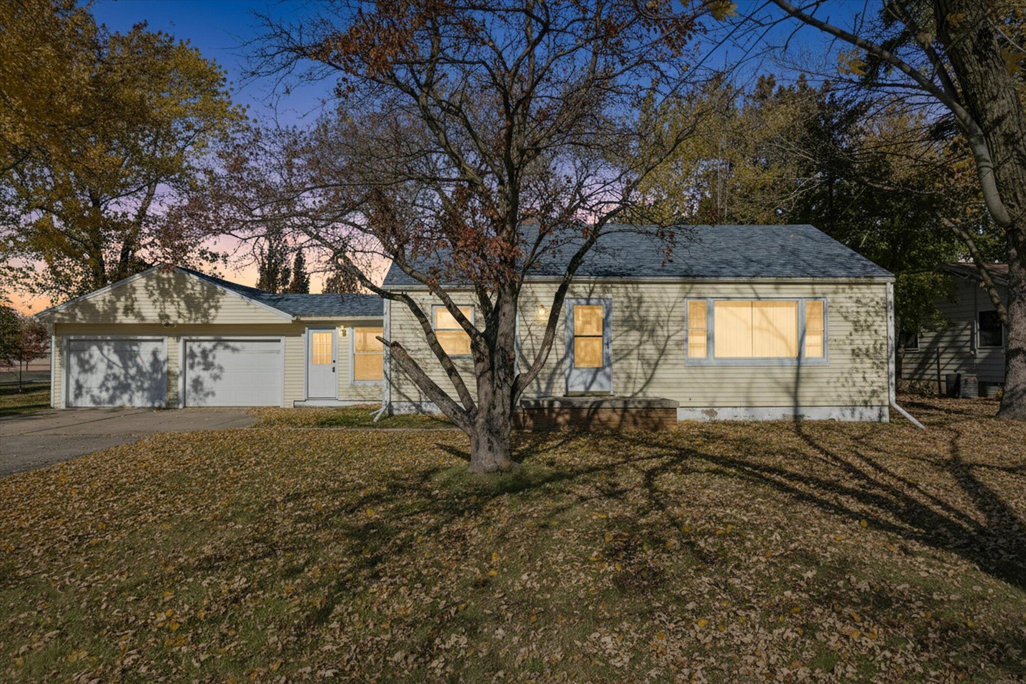 1037 East Hill Road Grand Blanc, MI 48507 - Photo 4 of 28 DTN