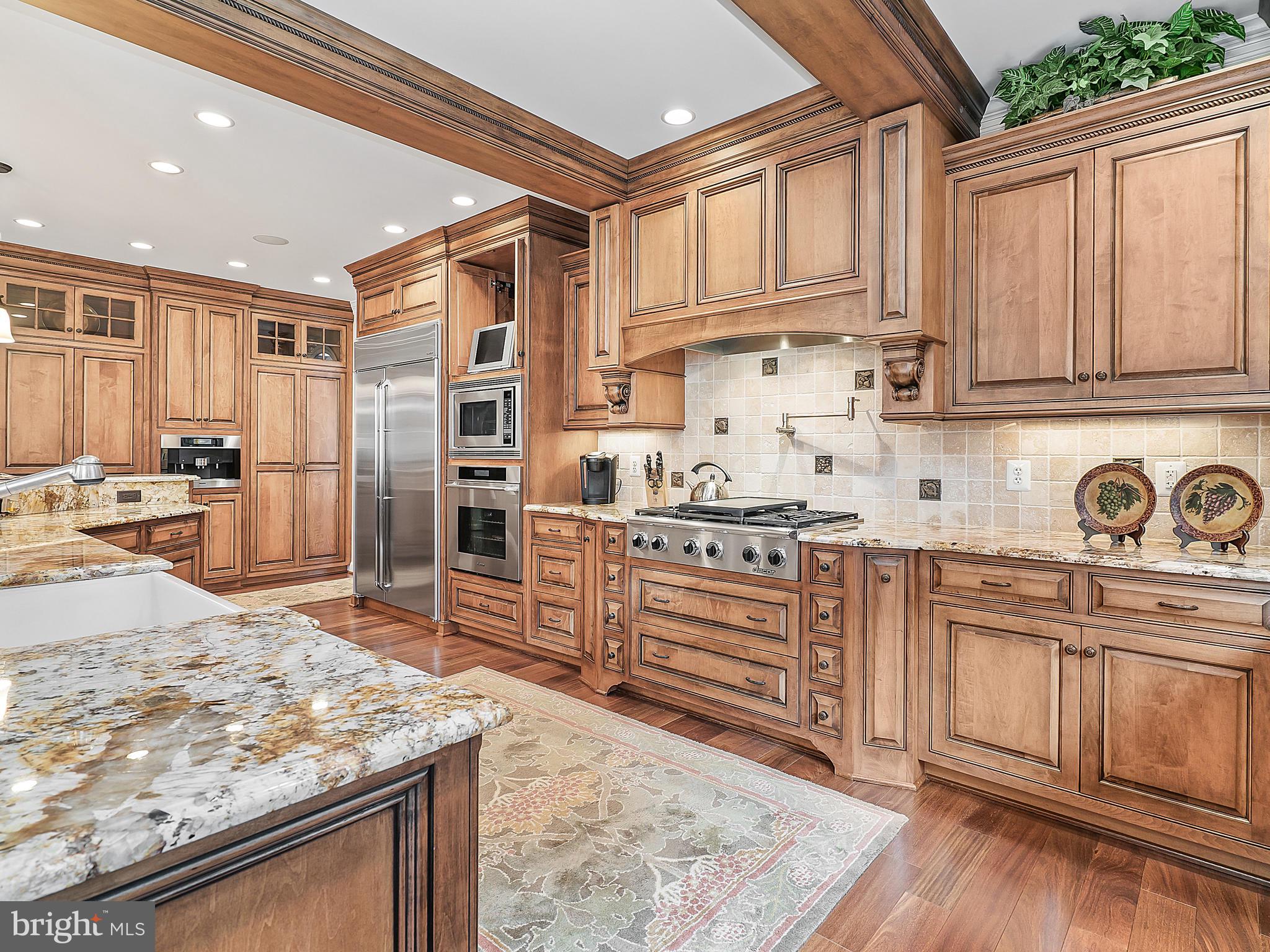 122 Seahawk Lane Edgewater, MD 21037 - Photo 9 of 65 Stunning from the floor to the ceiling