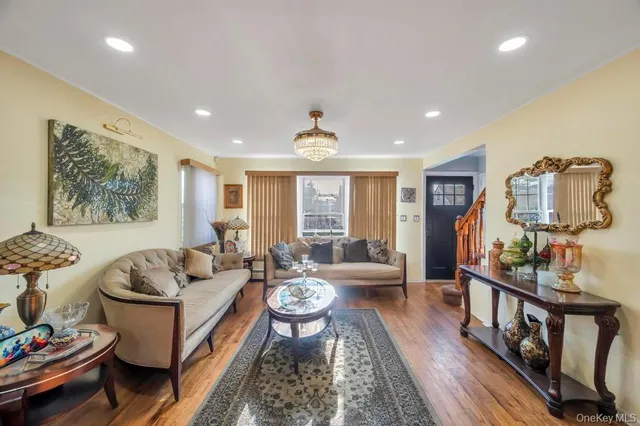 $779,000 | 181 Martens Avenue, Valley Stream, NY 11580