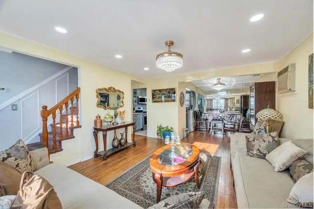 $779,000 | 181 Martens Avenue, Valley Stream, NY 11580