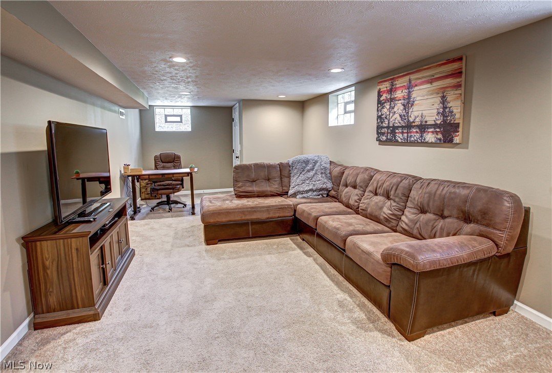 10107 Johnnycake Ridge Road Painesville, OH 44077 - Photo 19 of 35