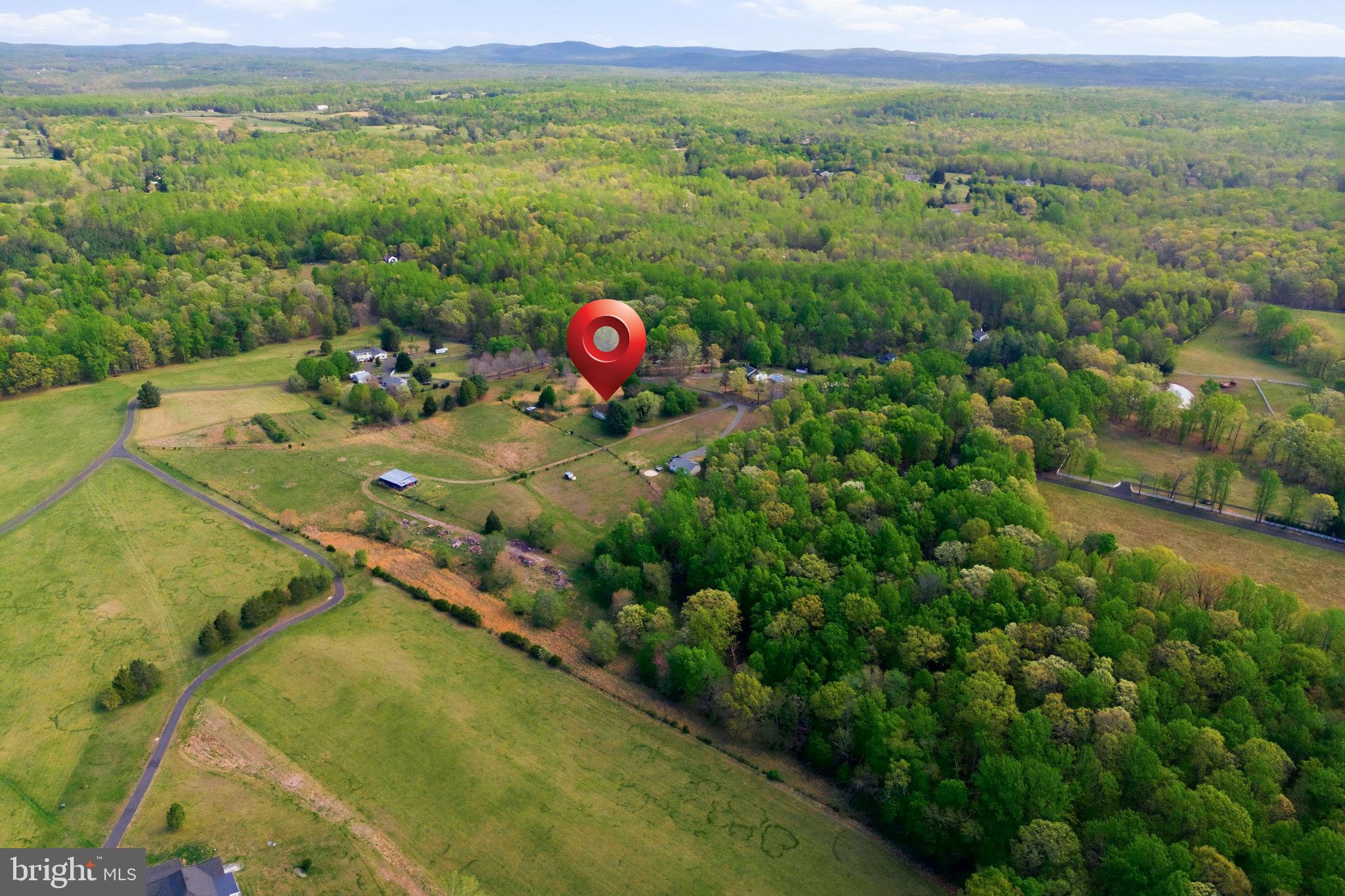 4004 Indian Run Road Amissville, VA 20106 - Photo 40 of 52