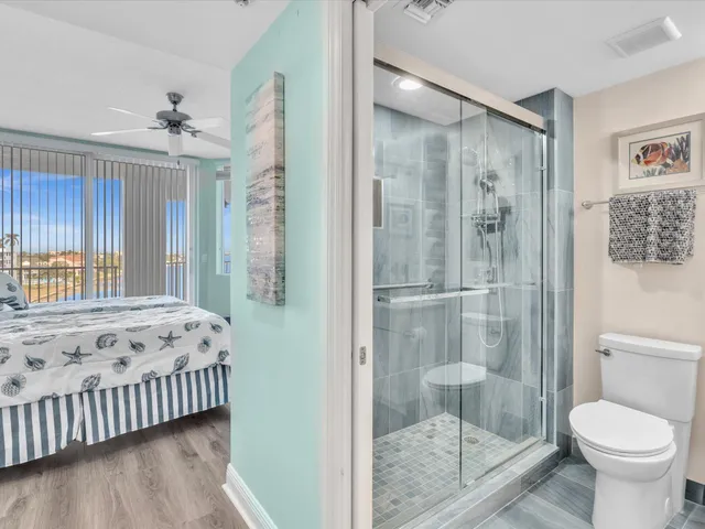 $902,000 | 2700 North Federal Highway, Unit 505, Boynton Beach, FL 33435