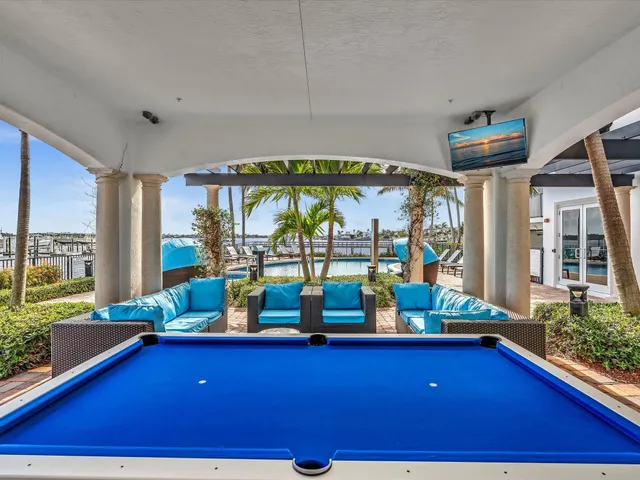 $902,000 | 2700 North Federal Highway, Unit 505, Boynton Beach, FL 33435