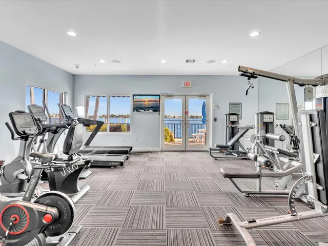 $902,000 | 2700 North Federal Highway, Unit 505, Boynton Beach, FL 33435