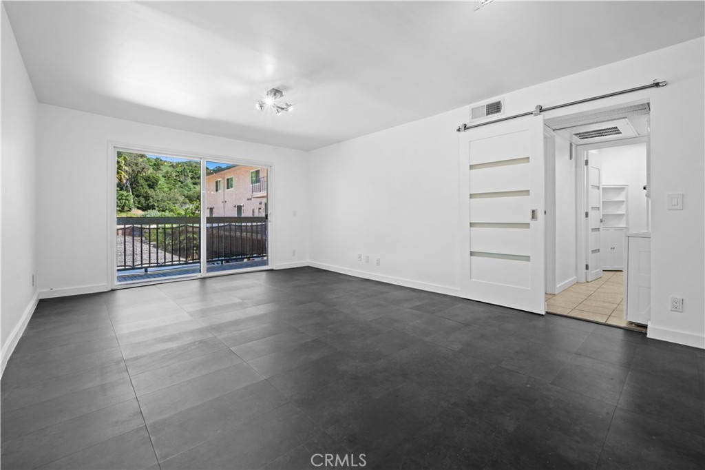 2940 North Verdugo Road, Unit 214 Glendale, CA 91208 - Photo 2 of 12