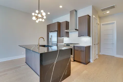 $1,050,000 | 656 Hamilton Avenue, Nashville, TN 37203