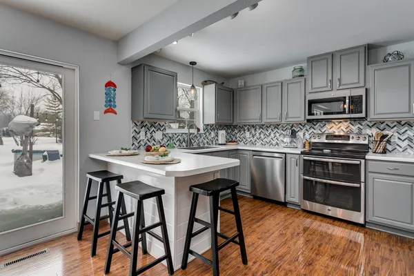$435,000 | 1427 West Starview Drive, Appleton, WI 54913