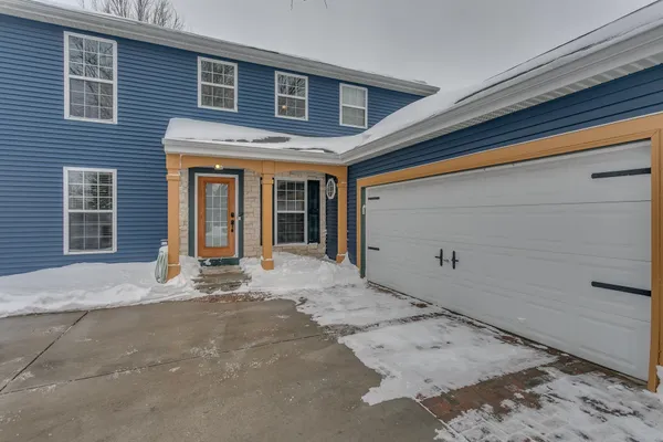 $435,000 | 1427 West Starview Drive, Appleton, WI 54913
