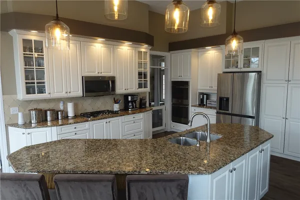 $699,000 | 5 Blue Pine Circle, Penfield, NY 14526