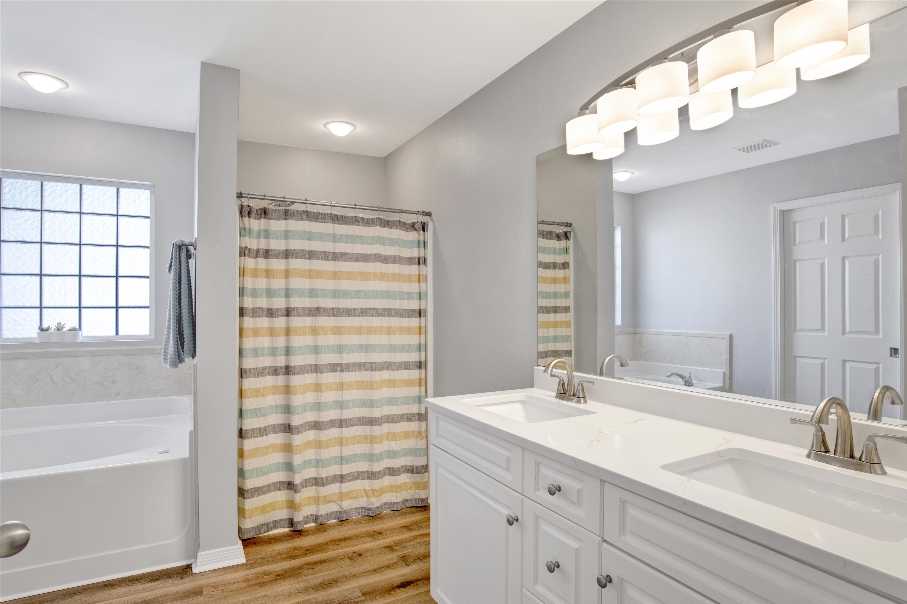 7145 Raintree Lane Gulf Shores, AL 36542 - Photo 14 of 25 Bathroom